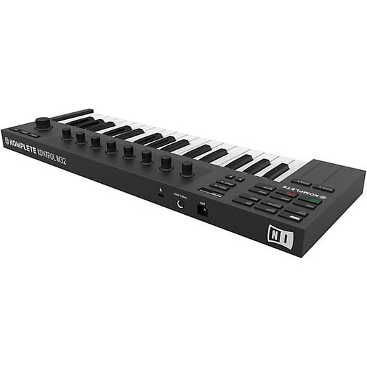 KOMPLETE KONTROL M32