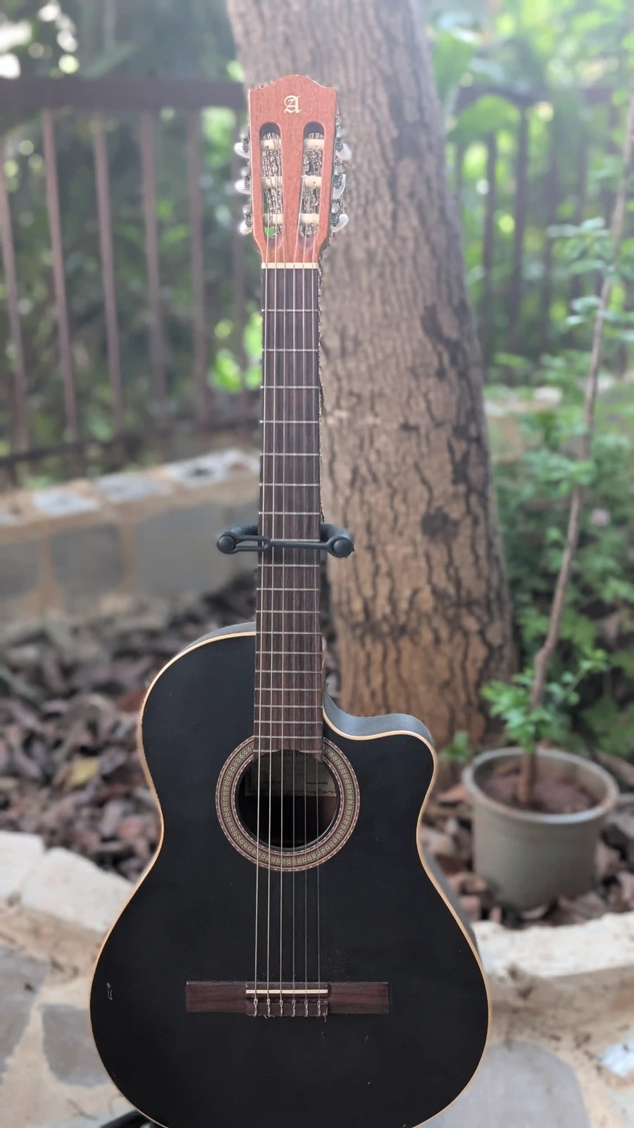 Alhambra Black Satin CW EZ