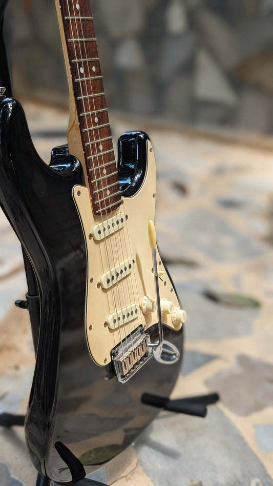 Squier Standard Series Stratocaster sss Electric Guitar