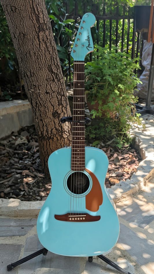 Fender Malibu Player AQS WN